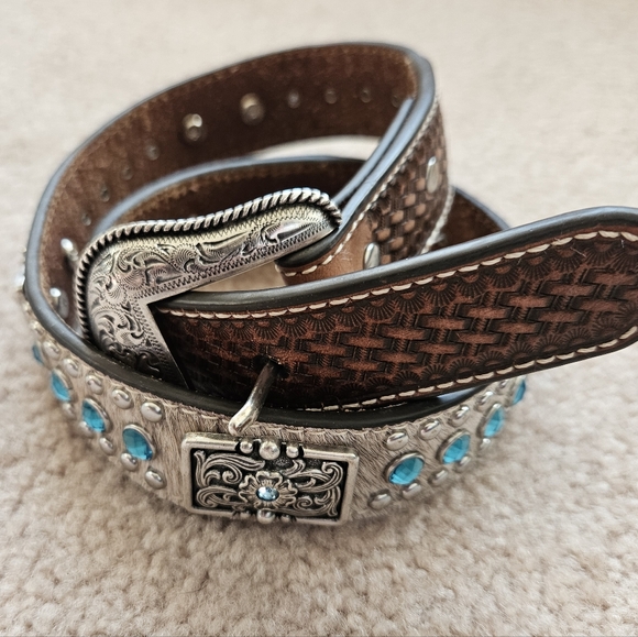 Nocona Belt Co Other - Nocona Youth Western Belt, Blue Silver On White Cowhide, Size 24